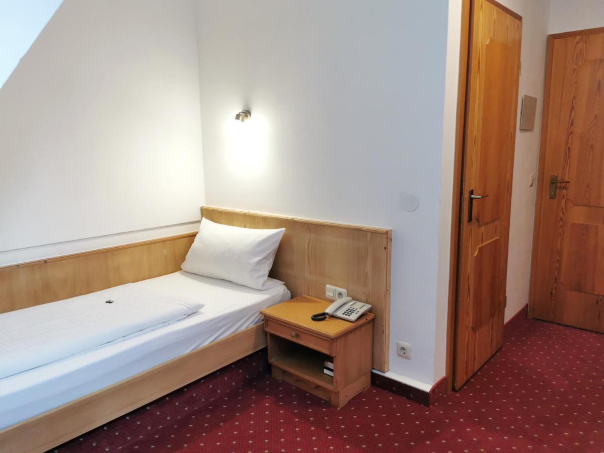 Landhotel Oelmuehle Mombris Luaran gambar
