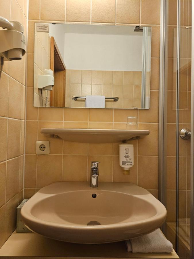 Landhotel Oelmuehle Mombris Luaran gambar